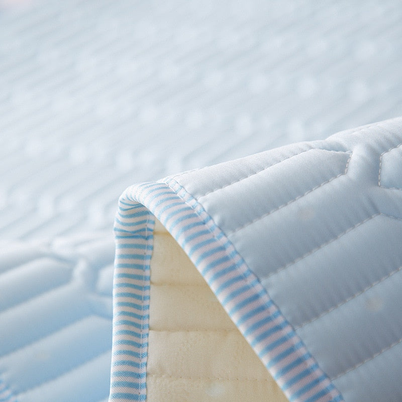 Summer Bed Sheet Ice Silk Mat Soft and Comfortable Latex Mattress Bedding Three-piece Breathable Mat for Comfortable Sleep - Julia M LifeStyles