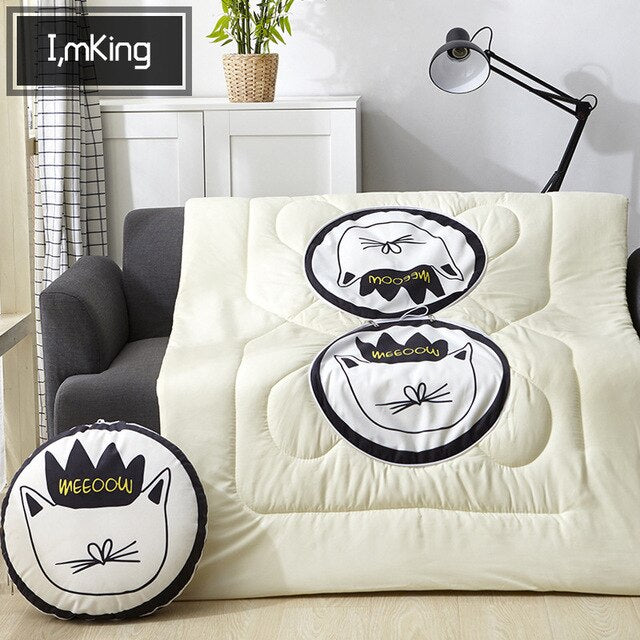 Cool Cat Plush Round Cushion Blanket: Your Cozy Companion