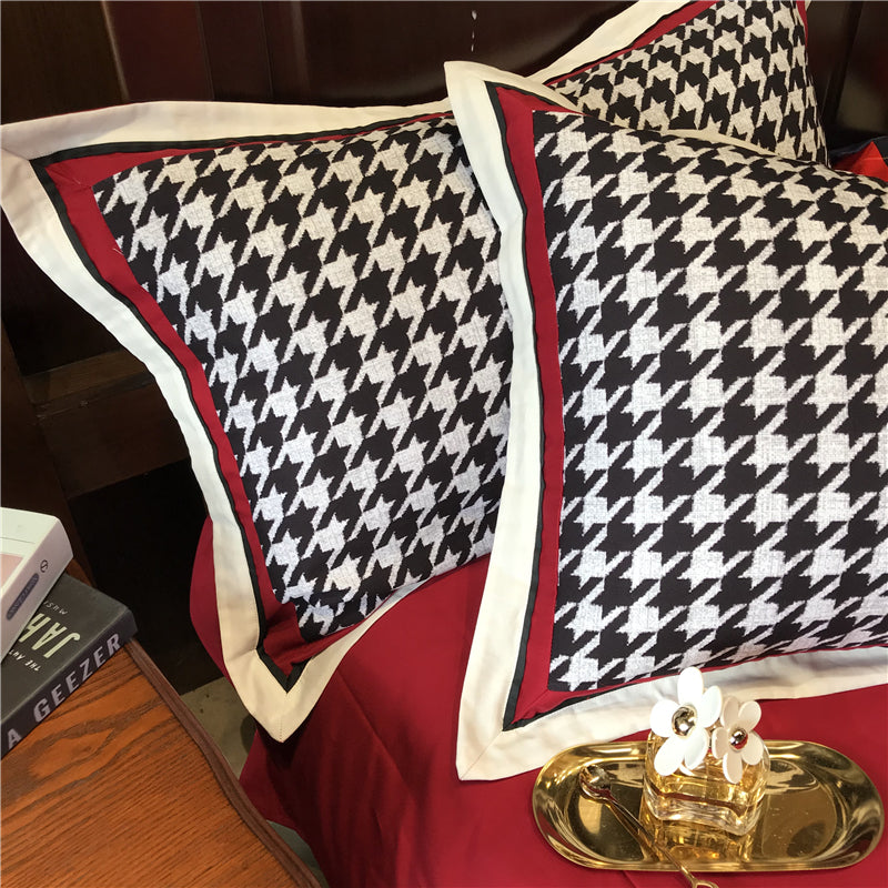 American Retro Cotton Velvet Houndstooth Bedding Set in Retro Red
