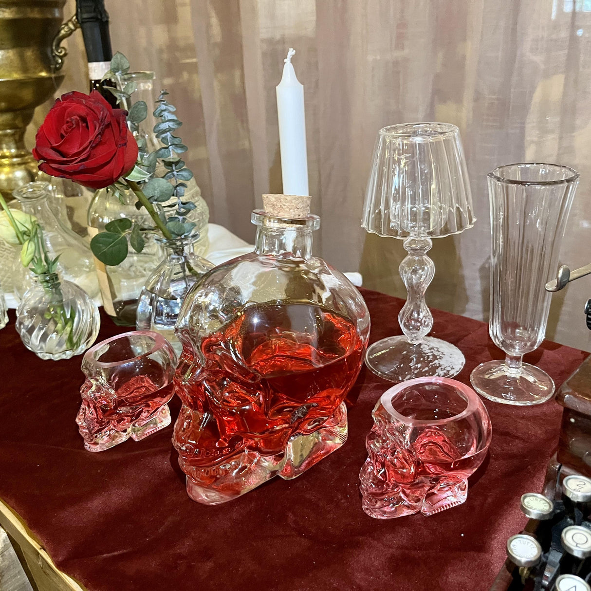 Skull Decanter Kit, 750ml/25.4oz Crystal Wine Decanter With 2pcs 3oz Skull Glasses - Julia M LifeStyles