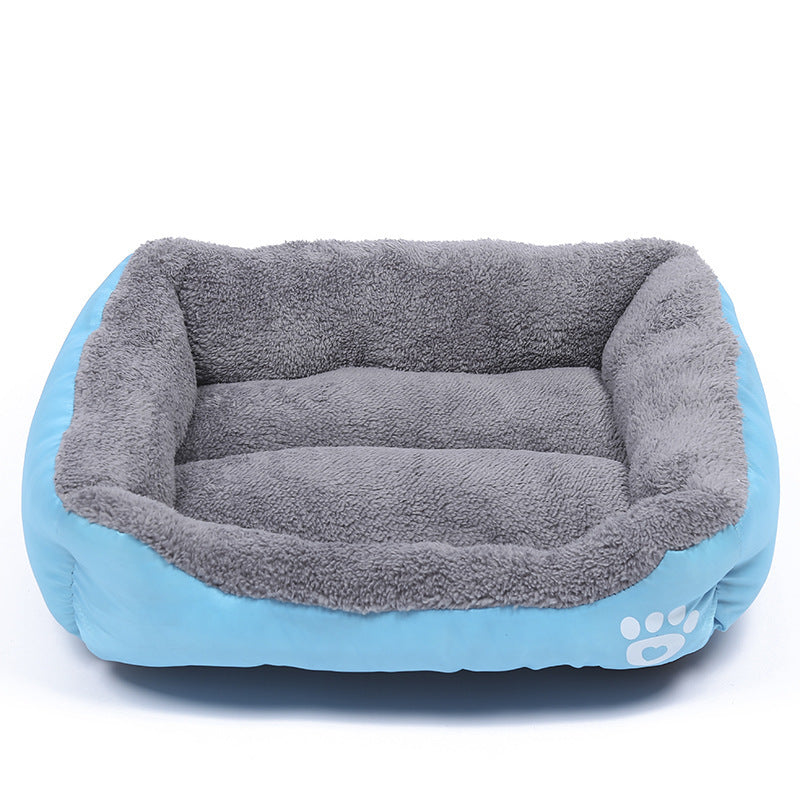 New, soft, and cozy fleece pet bed. Waterproof bottom. Suitable for small, medium & large pets. Keeps pets warm. - Julia M LifeStyles