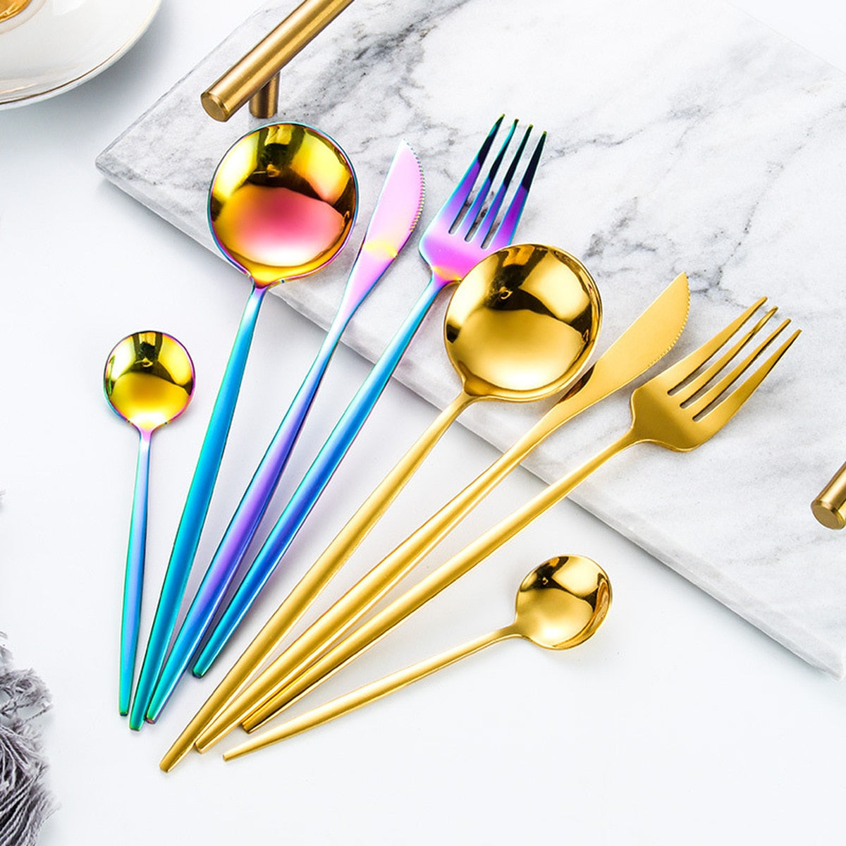24pcs Gold Dinnerware Set Stainless Steel Tableware Set Knife Fork Spoon Luxury Cutlery Set Gift Box Julia M Home & Kitchen
