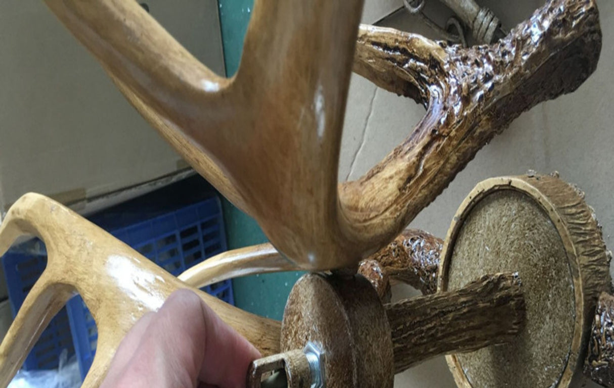 Nordic Retro Antlers Chandelier: A Touch of Elegance
