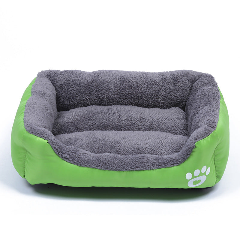 New, soft, and cozy fleece pet bed. Waterproof bottom. Suitable for small, medium & large pets. Keeps pets warm. - Julia M LifeStyles