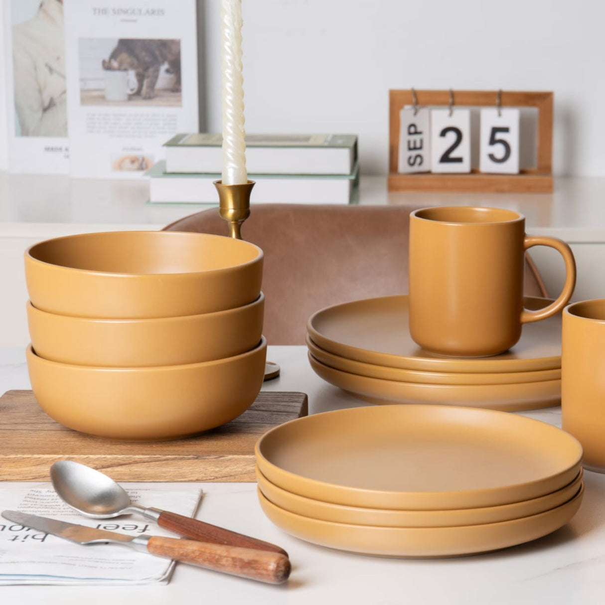 12-Piece Stoneware Dinnerware Set with Mugs - Microwave & Dishwasher Safe