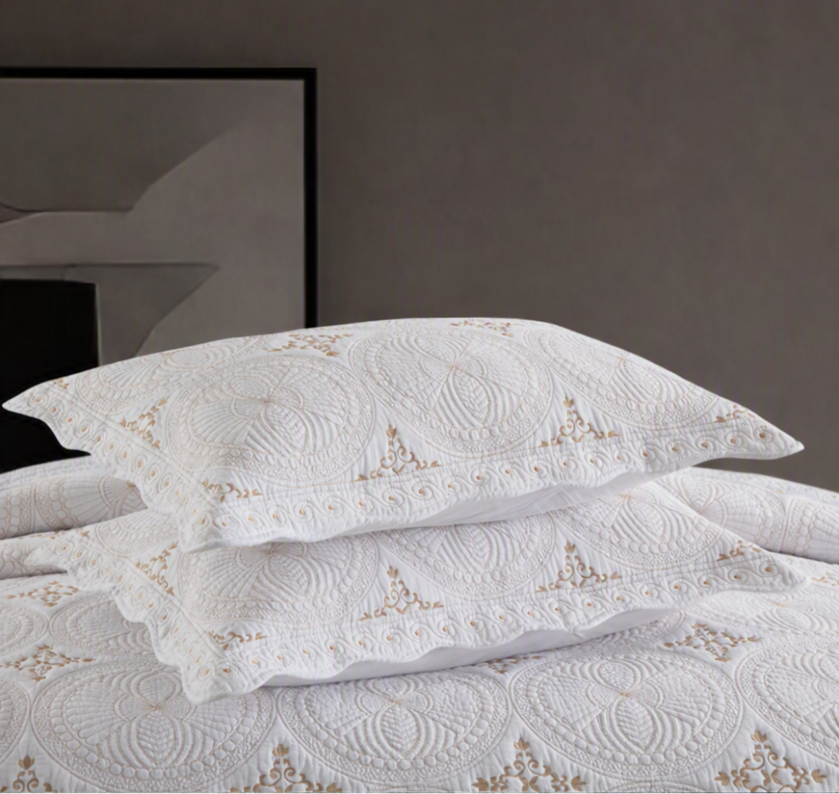 The Kensington Atelier™ | Embroidered Cotton Coverlet Set