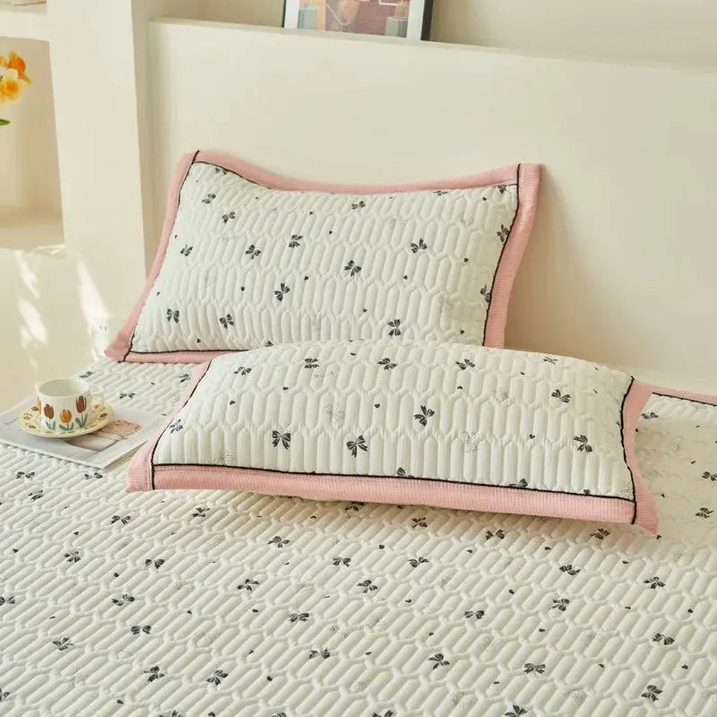 Elegant Beige Floral Reversible Quilt Set - Twin/Queen Size Julia M LifeStyles