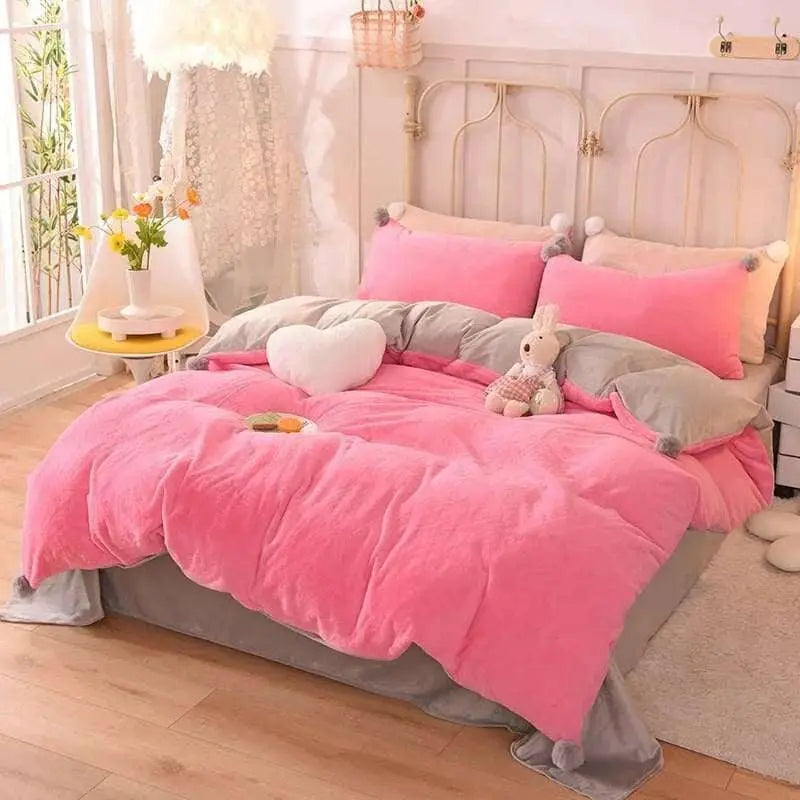 Cozy Geometric Plush Bedding Set - Julia M LifeStyles