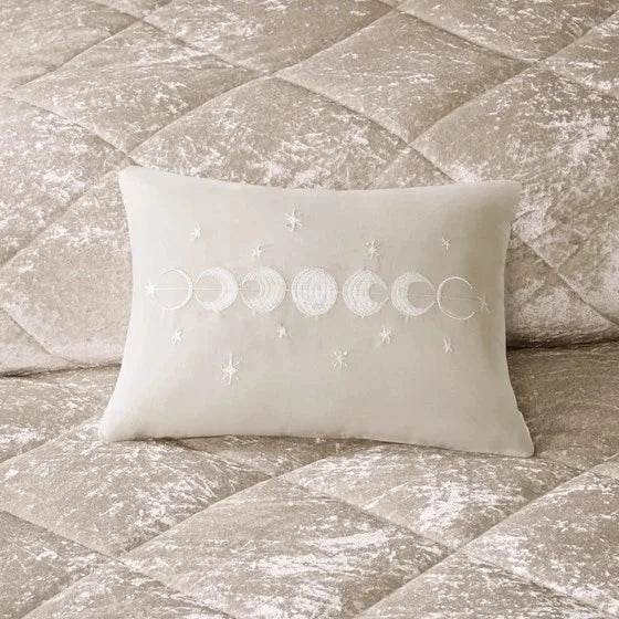 Luxurious 4-Piece Velvet Comforter Set with Throw Pillow - Full/Queen Julia M Home & Kitchen