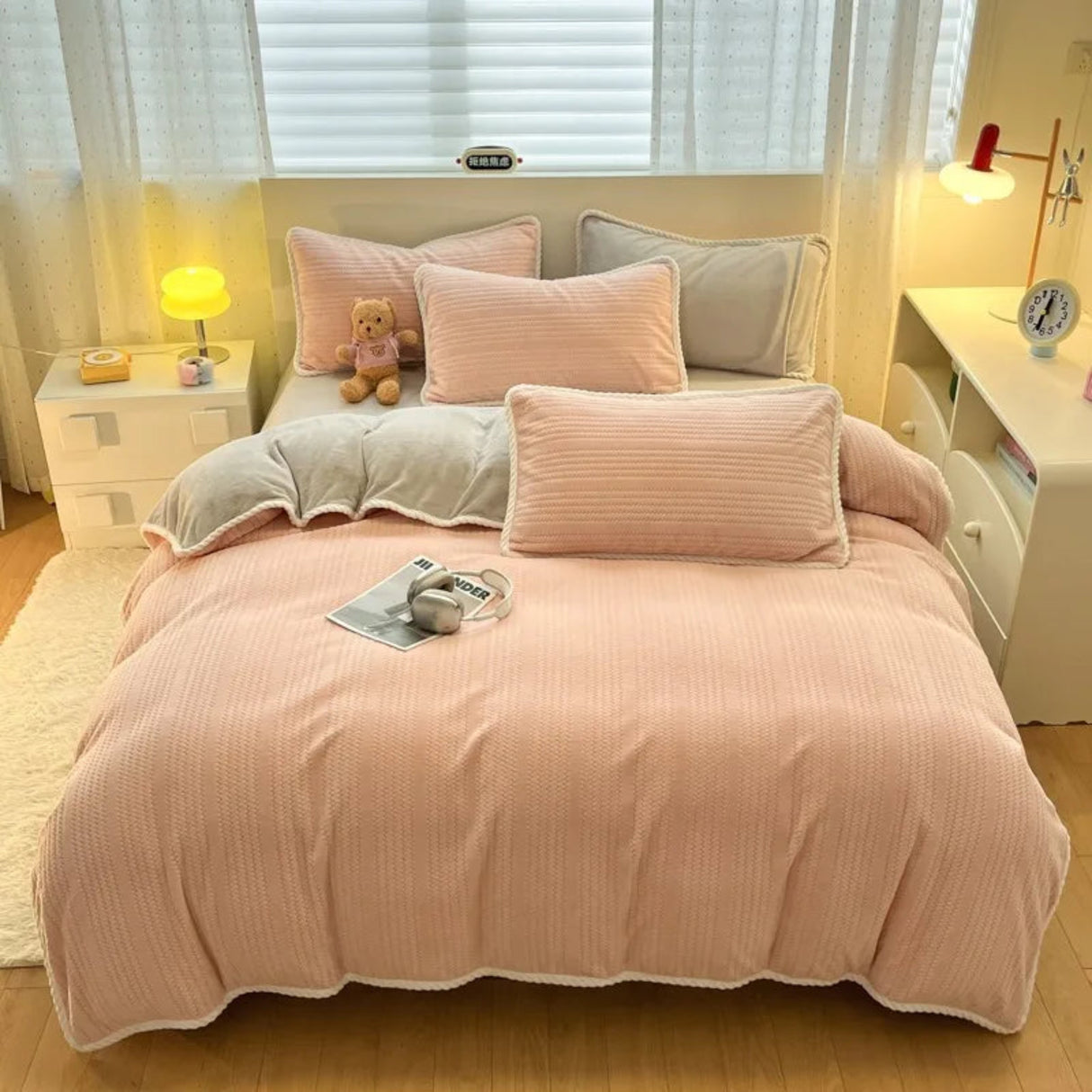 2025 New Winter Four-Piece Set Class Thickened Milk Velvet Quilt Cover Coral Velvet Bed Sheets Dormitory Fitted Three-Piece Set - Julia M LifeStyles