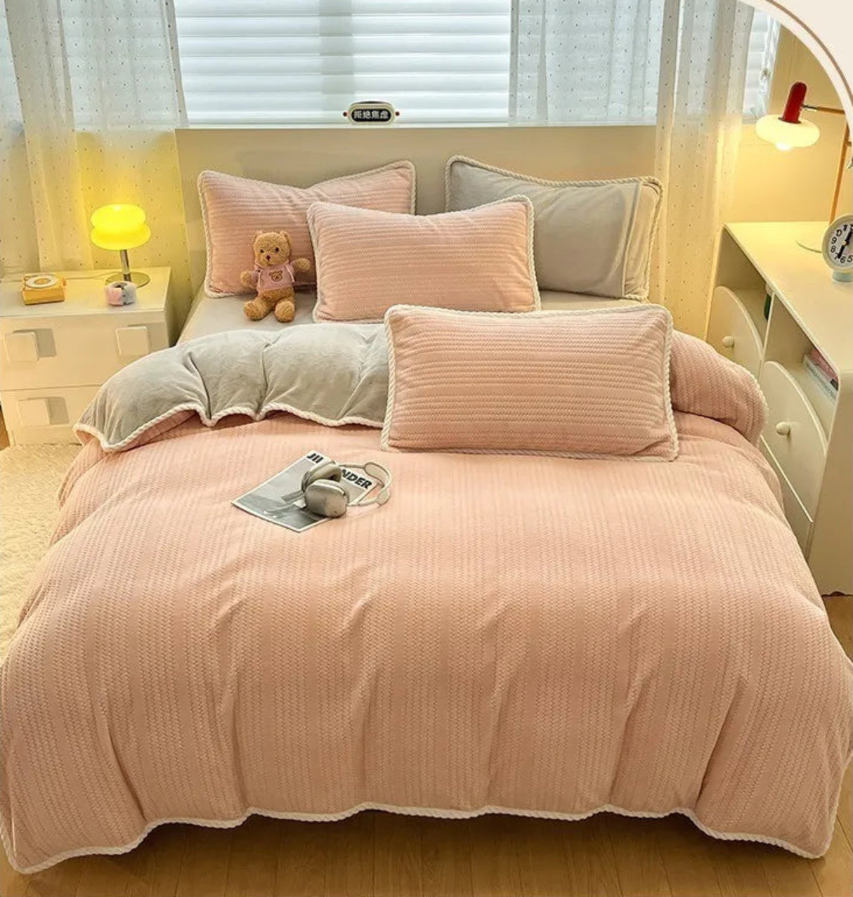 2025 New Winter Four-Piece Set Class Thickened Milk Velvet Quilt Cover Coral Velvet Bed Sheets Dormitory Fitted Three-Piece Set - Julia M LifeStyles