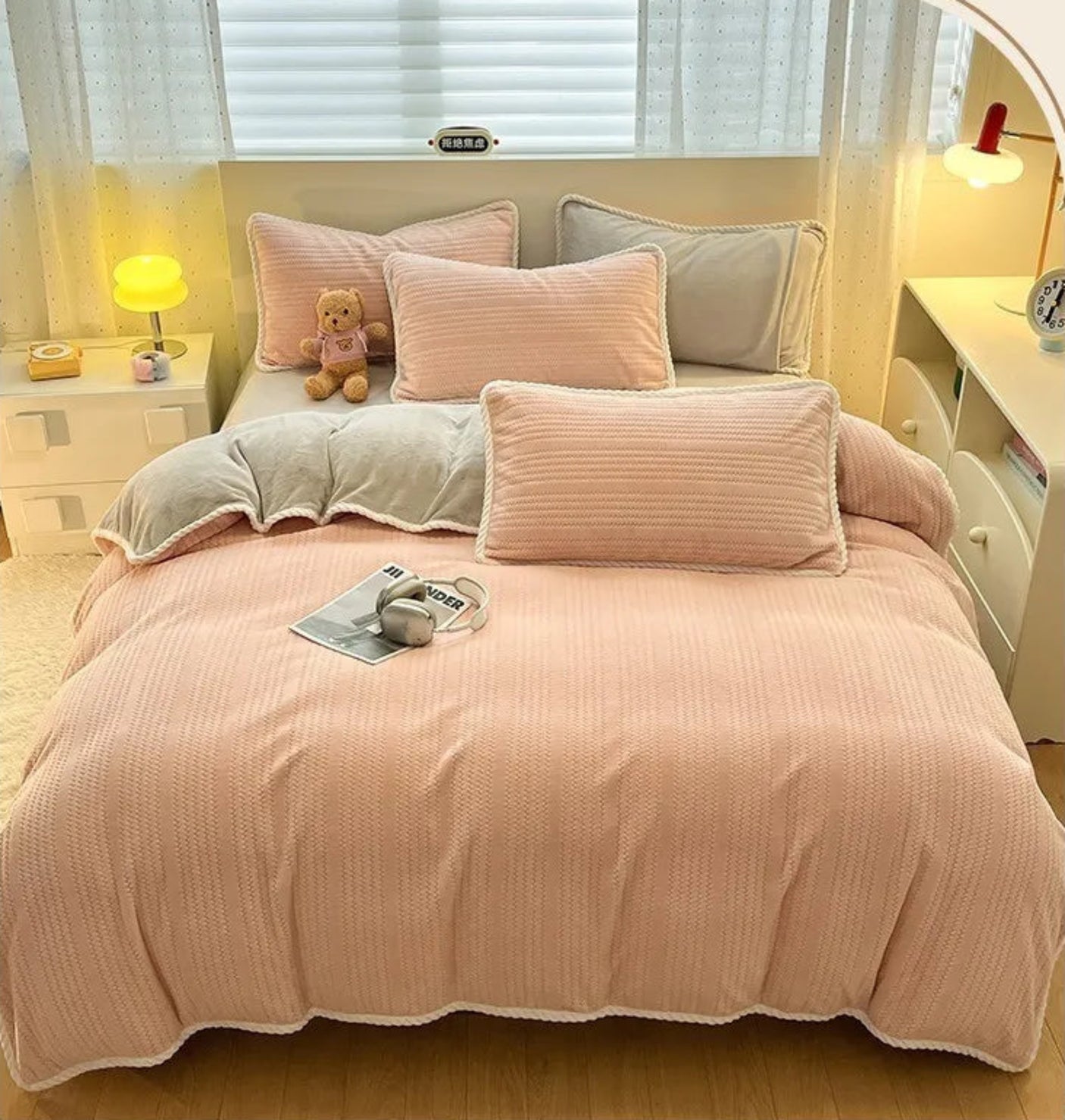 2025 New Winter Four-Piece Set Class Thickened Milk Velvet Quilt Cover Coral Velvet Bed Sheets Dormitory Fitted Three-Piece Set - Julia M LifeStyles