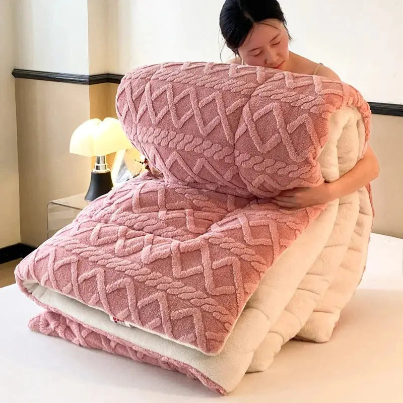 Custom Wholesale Simple Solid Color Hypoallergenic Tuff Velvet Thickened Winter Warm Soybean Fiber Filled king Bedroom Quilts Julia M LifeStyles