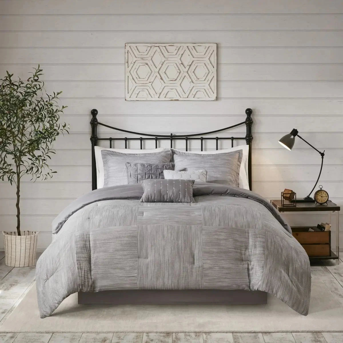 7-Piece Floral Seersucker Comforter Set for King & Super King Beds Julia M LifeStyles