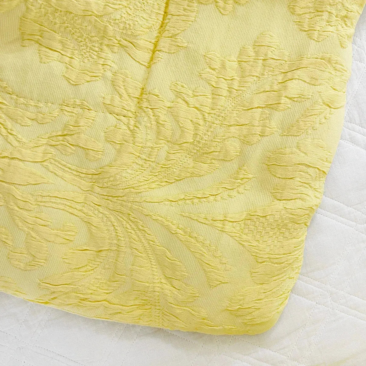 Thickened Jacquard Tuff Winter Quilt - Arctic Fleece Bedding Cover Julia M LifeStyles