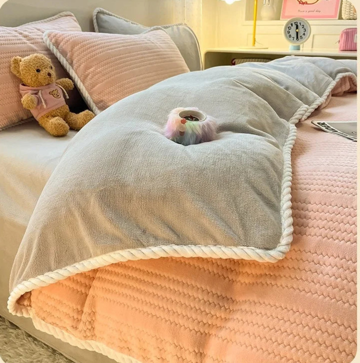 2025 New Winter Four-Piece Set Class Thickened Milk Velvet Quilt Cover Coral Velvet Bed Sheets Dormitory Fitted Three-Piece Set - Julia M LifeStyles
