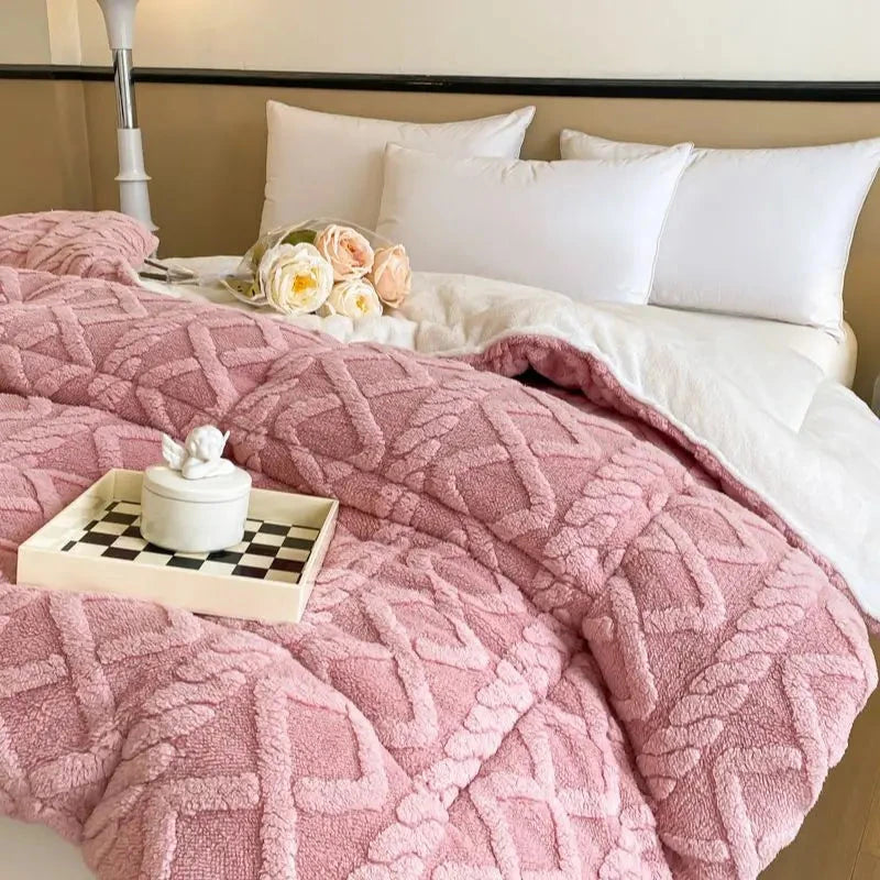 Custom Wholesale Simple Solid Color Hypoallergenic Tuff Velvet Thickened Winter Warm Soybean Fiber Filled king Bedroom Quilts Julia M LifeStyles