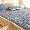 Winter Solid Color Plain Design Thickened Taffeta Velvet Bedding Sheet Folding Milk Velvet Warm Bed Sheet Mattress Julia M LifeStyles