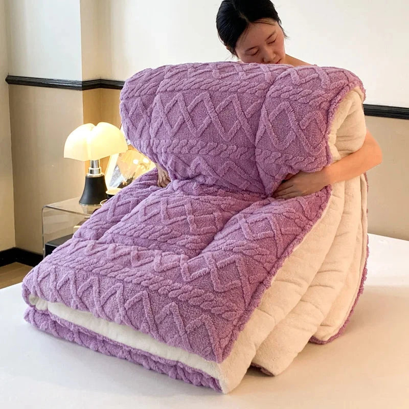 Custom Wholesale Simple Solid Color Hypoallergenic Tuff Velvet Thickened Winter Warm Soybean Fiber Filled king Bedroom Quilts Julia M LifeStyles