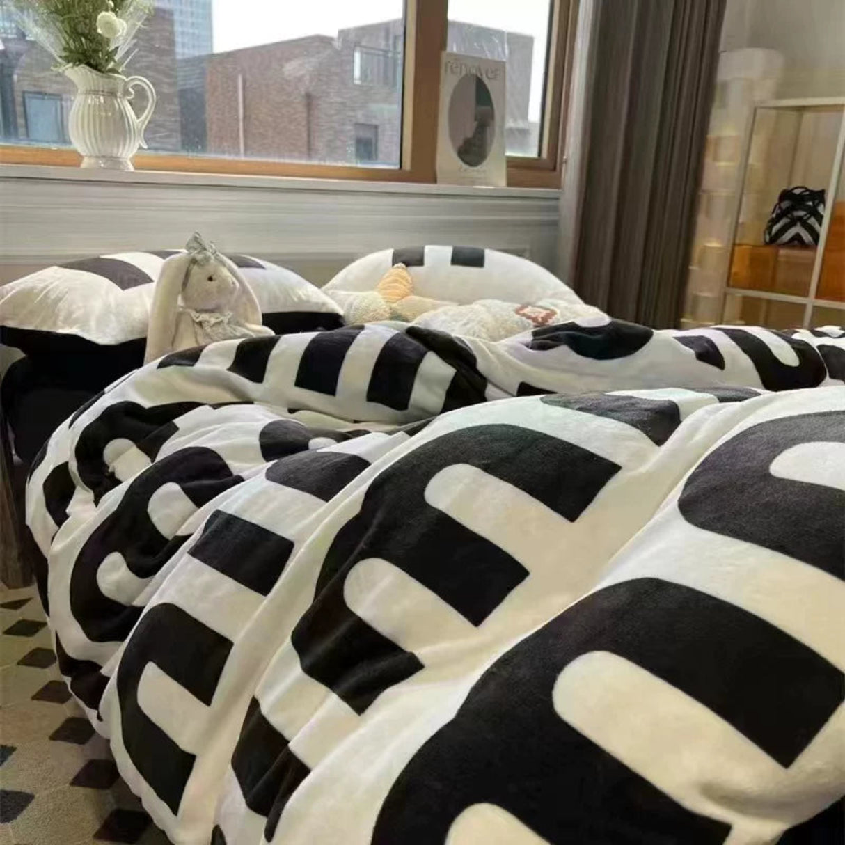 Heart Washed Cotton Cute Minimalist Pink Bed Four-Piece Set - Julia M LifeStyles