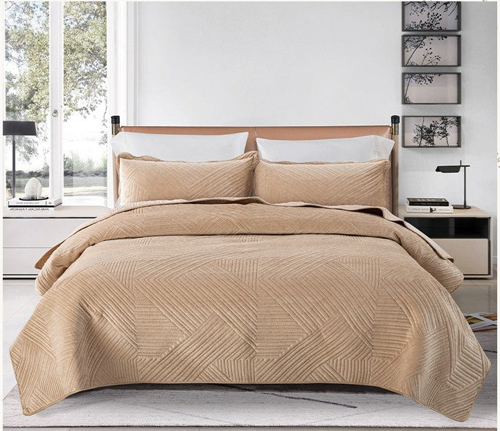 Fleece-Lined Quilted Bed Cover Set for Cozy Elegance Julia M LifeStyles