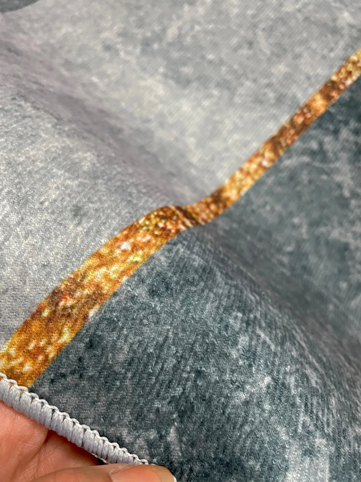 Modern Light Luxury Abstract Rug for Living Room