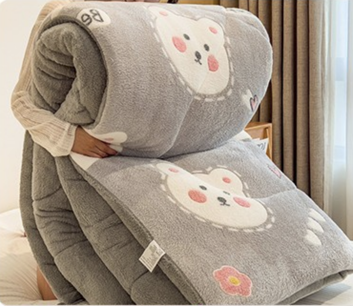 Antarctic People Luxe Winter Lambskin Quilt - Thickened Milk Fiber Duvet for Ultimate Comfort Julia M Home & Kitchen