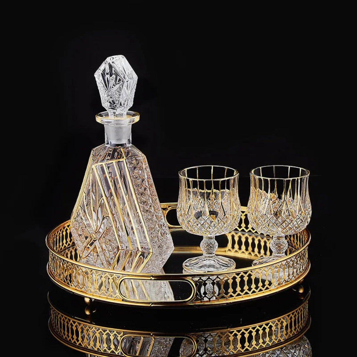 High-end European classical crystal glass liquor bottle foreign wine glass household whiskey glass set spirits glass wine set Julia M LifeStyles