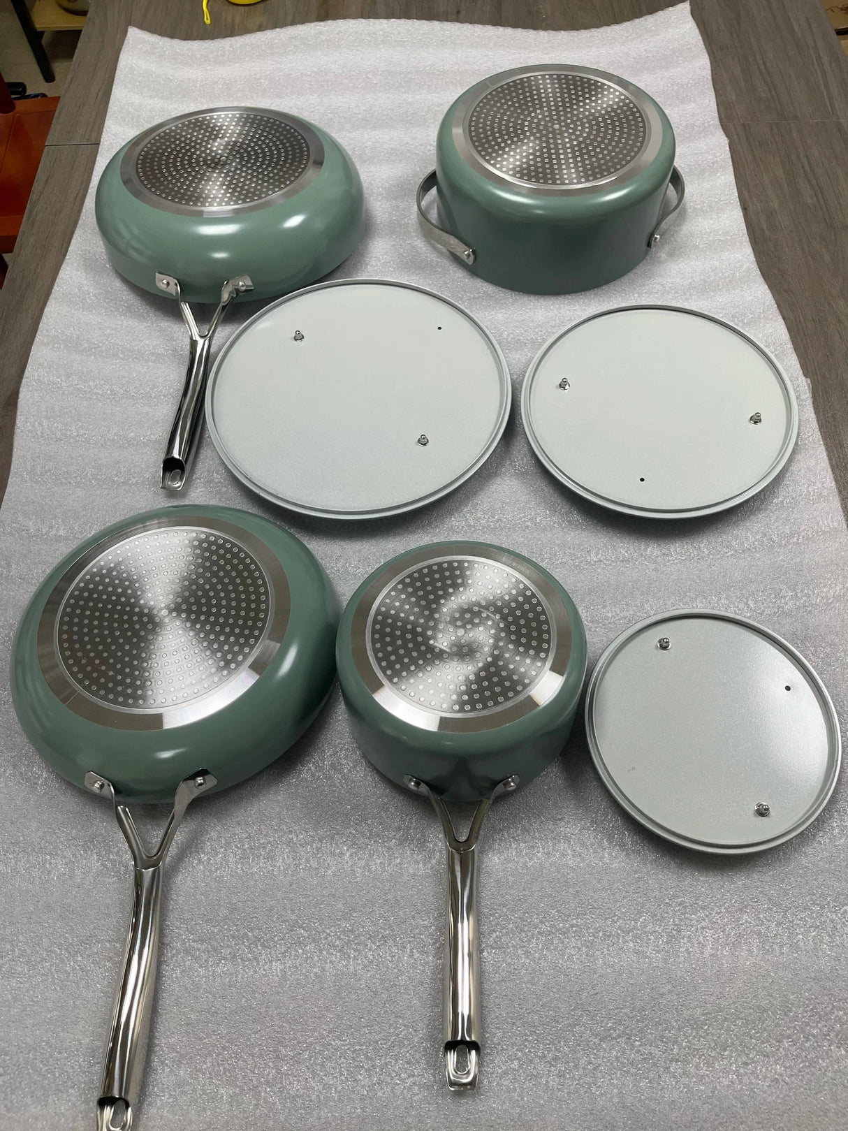 Carawayhome Nonstick Ceramic Cookware Set - Oven Safe & Easy Cleanup Julia M Home & Kitchen