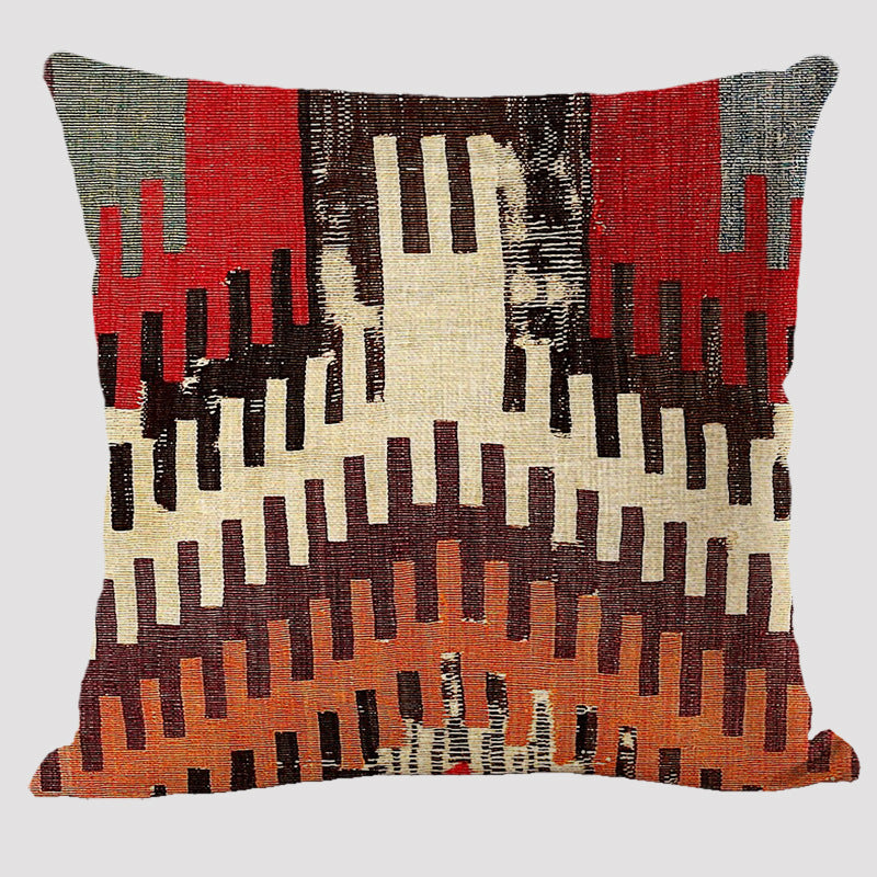 Bohemian Elegance: Linen Pillowcase in Ethnic Style