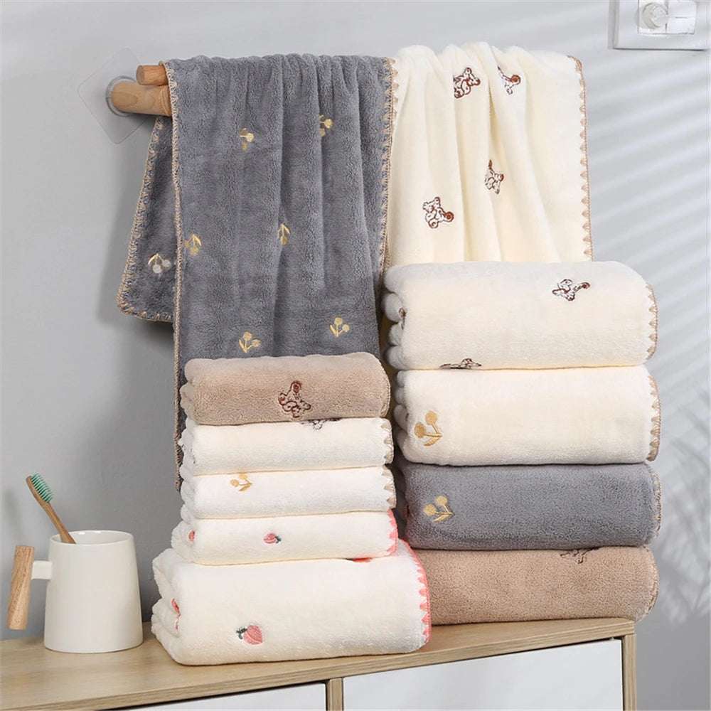 Julia M High-Quality Face Bath Towel Set: Luxurious Family Affair 🛁 - Julia M LifeStyles