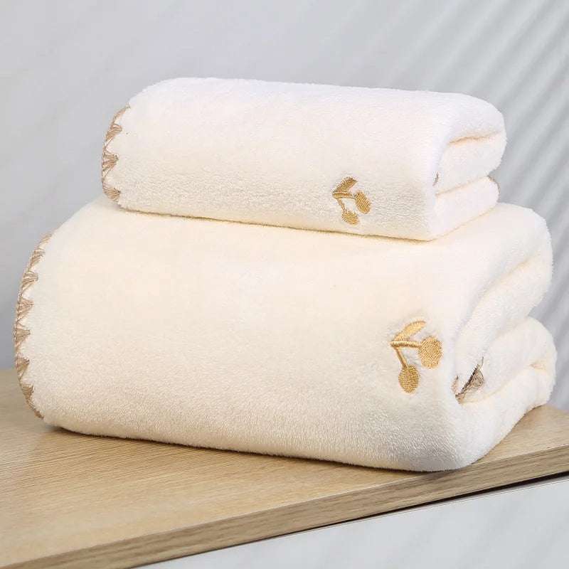 Julia M High-Quality Face Bath Towel Set: Luxurious Family Affair 🛁 - Julia M LifeStyles