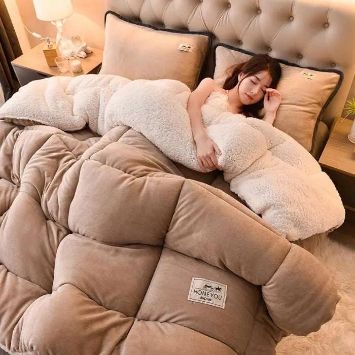 Luxurious Double-sided Velvet Lamb Winter Quilt - Ultimate Comfort and Warmth - Julia M LifeStyles