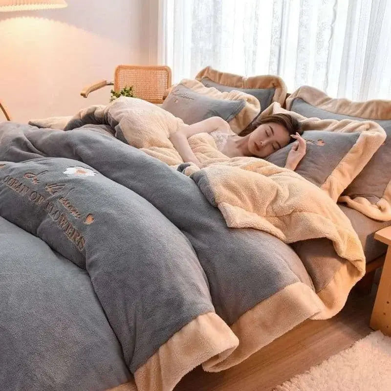 Luxurious Winter Bliss Velvet Duvet Cover Set - Julia M LifeStyles