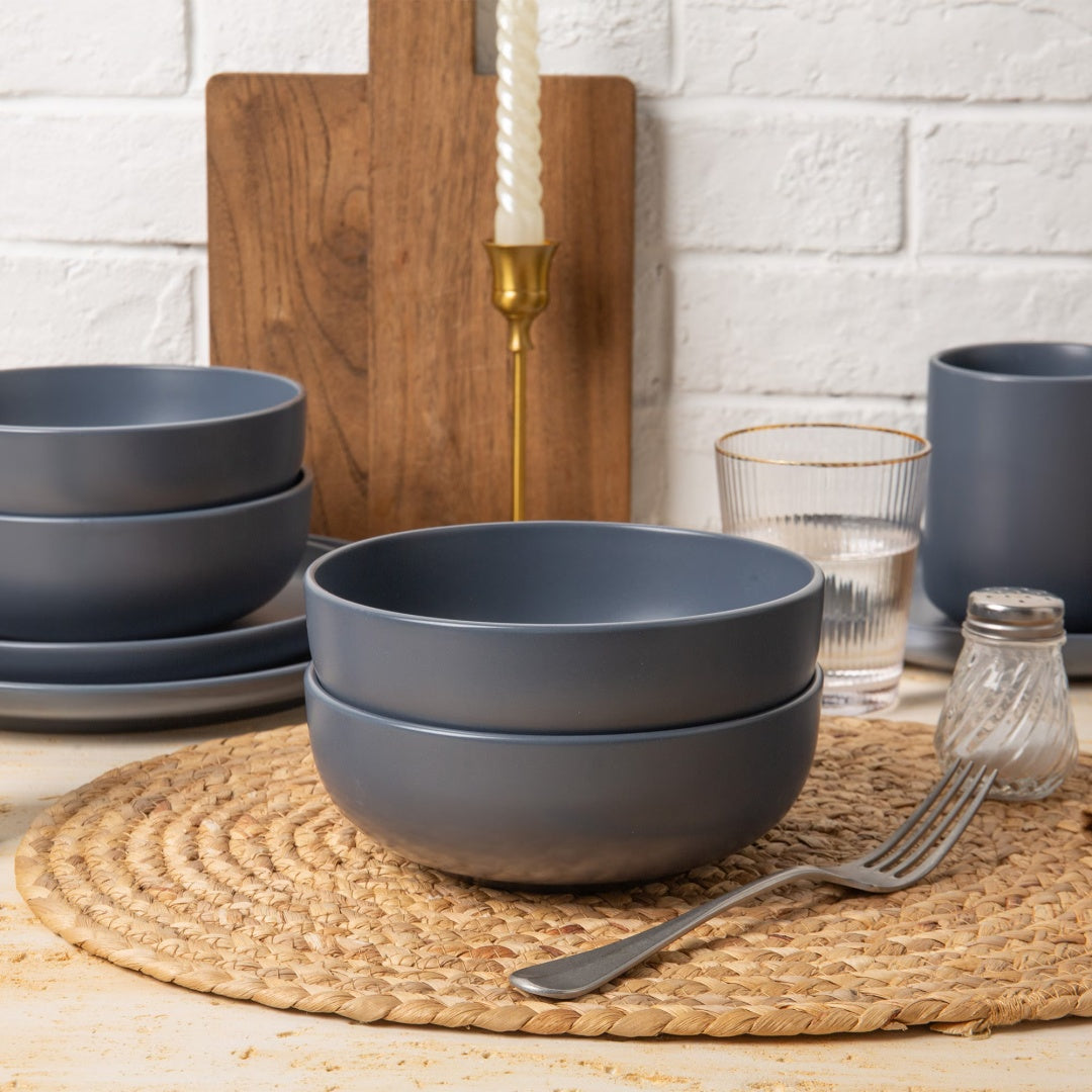 Elegant 12-Piece Stoneware Dinner Plates and Bowls Set for Exquisite Dining Experiences