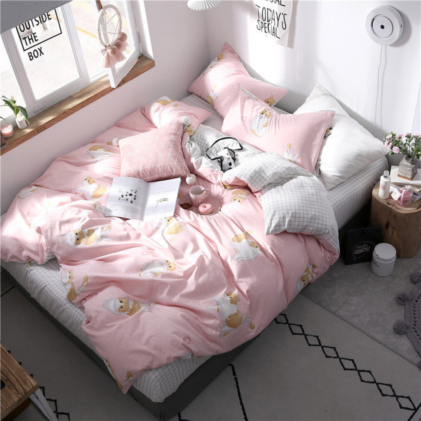 Luxury Cotton Twill Four-Piece Bedding Set with Reactive Print