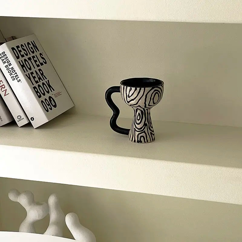 High-value French coffee cup retro ceramic mug creative handle ring tall water cup latte flower cup
