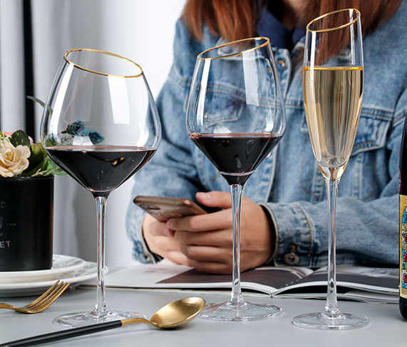 Gradient Crystal Bevel Champagne Goblet by Nordic Elegance eprolo