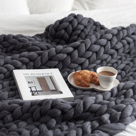 Nordic Thick Wool Hand-Woven Luxury Blanket