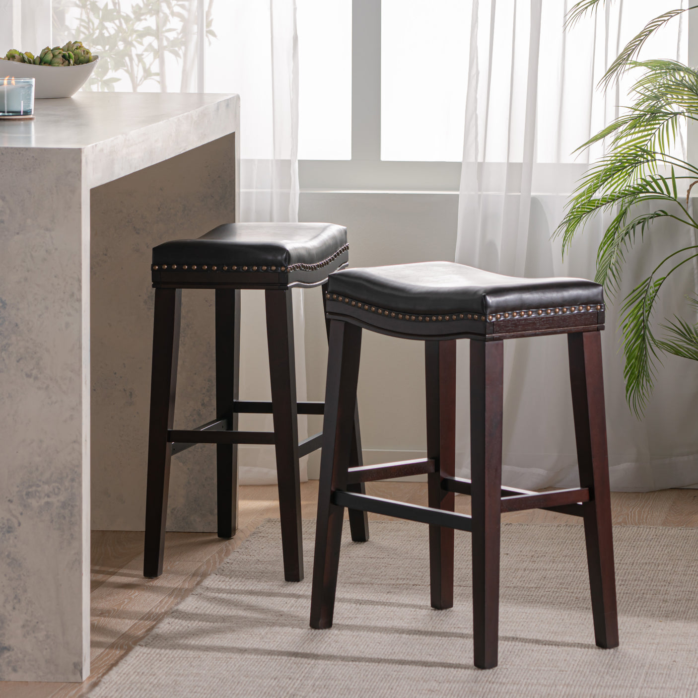 SADDLE STOOL - Julia M LifeStyles