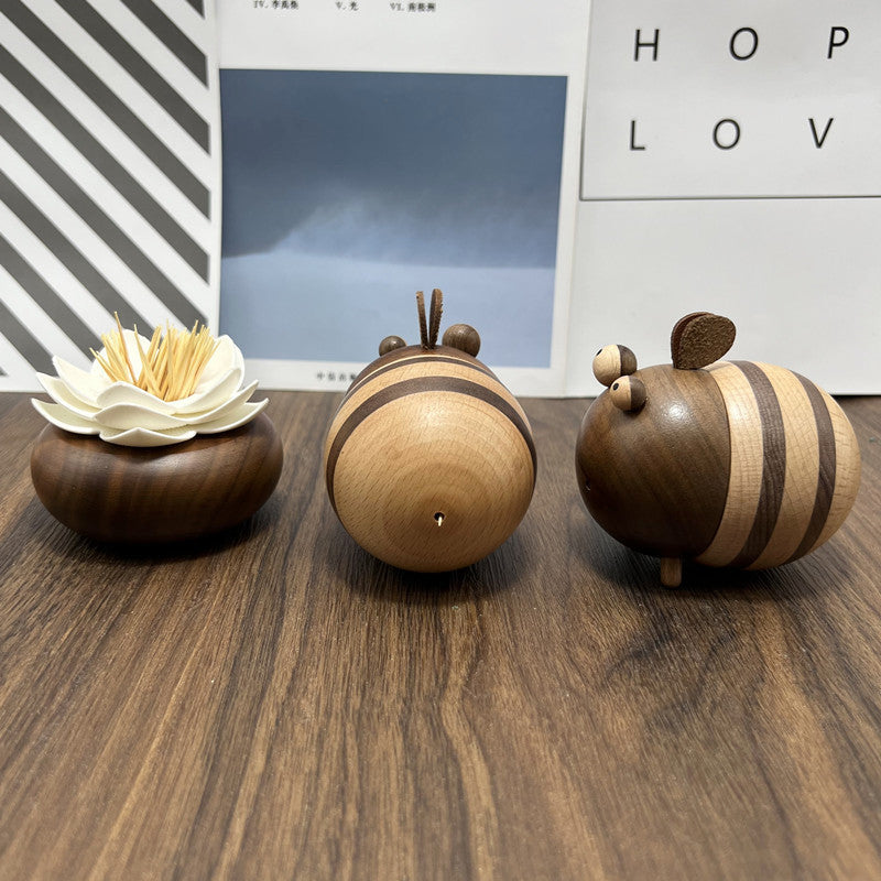 Creative Toothpick Box Toothpick Dispenser Wooden Bee Shape Toothpick Holder
