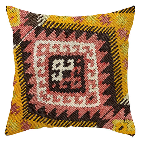 Bohemian Elegance: Linen Pillowcase in Ethnic Style