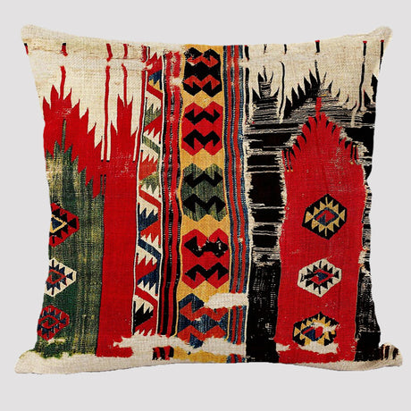 Bohemian Elegance: Linen Pillowcase in Ethnic Style