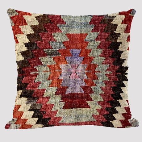 Bohemian Elegance: Linen Pillowcase in Ethnic Style