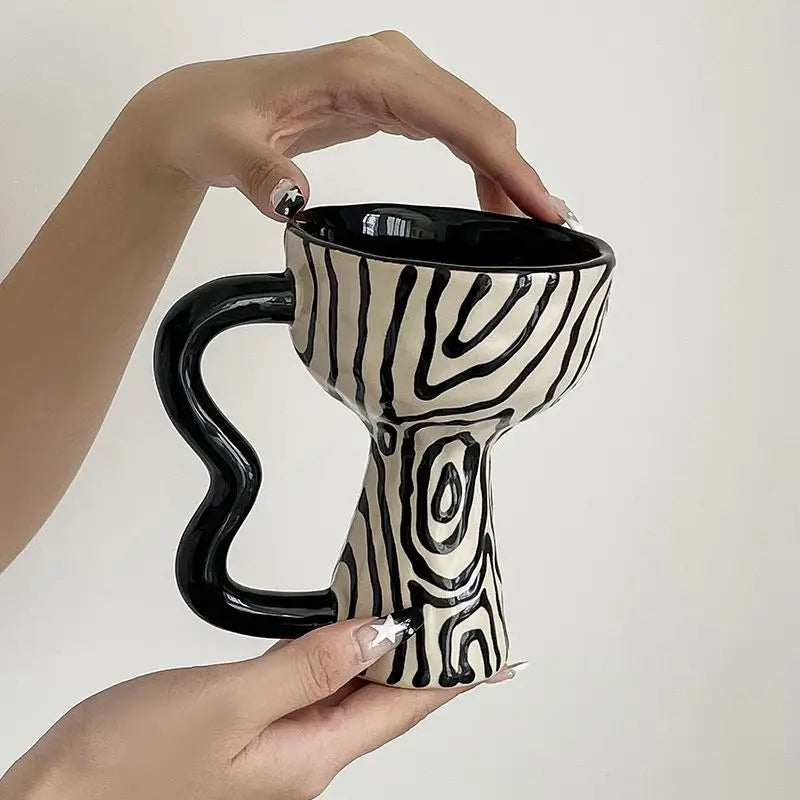 High-value French coffee cup retro ceramic mug creative handle ring tall water cup latte flower cup