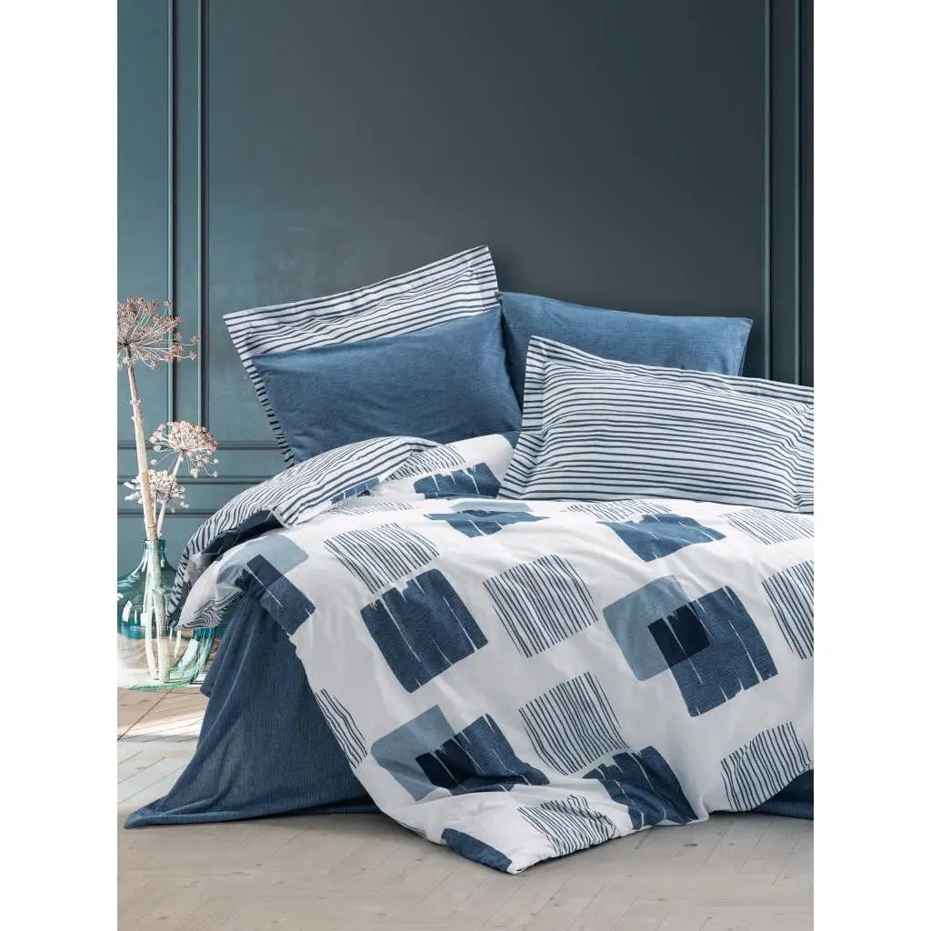 Solito Indigo Modern Double Duvet Cover Set Made of Cotton-a Stylish and Comfortable Bedding Solution
