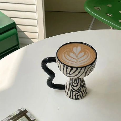 High-value French coffee cup retro ceramic mug creative handle ring tall water cup latte flower cup