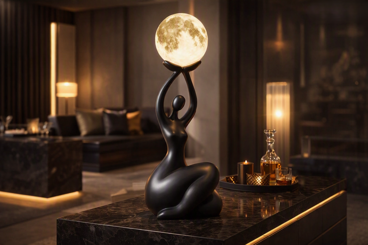 Élan Figure Sculptural Lamp | Modern Abstract Art Lighting