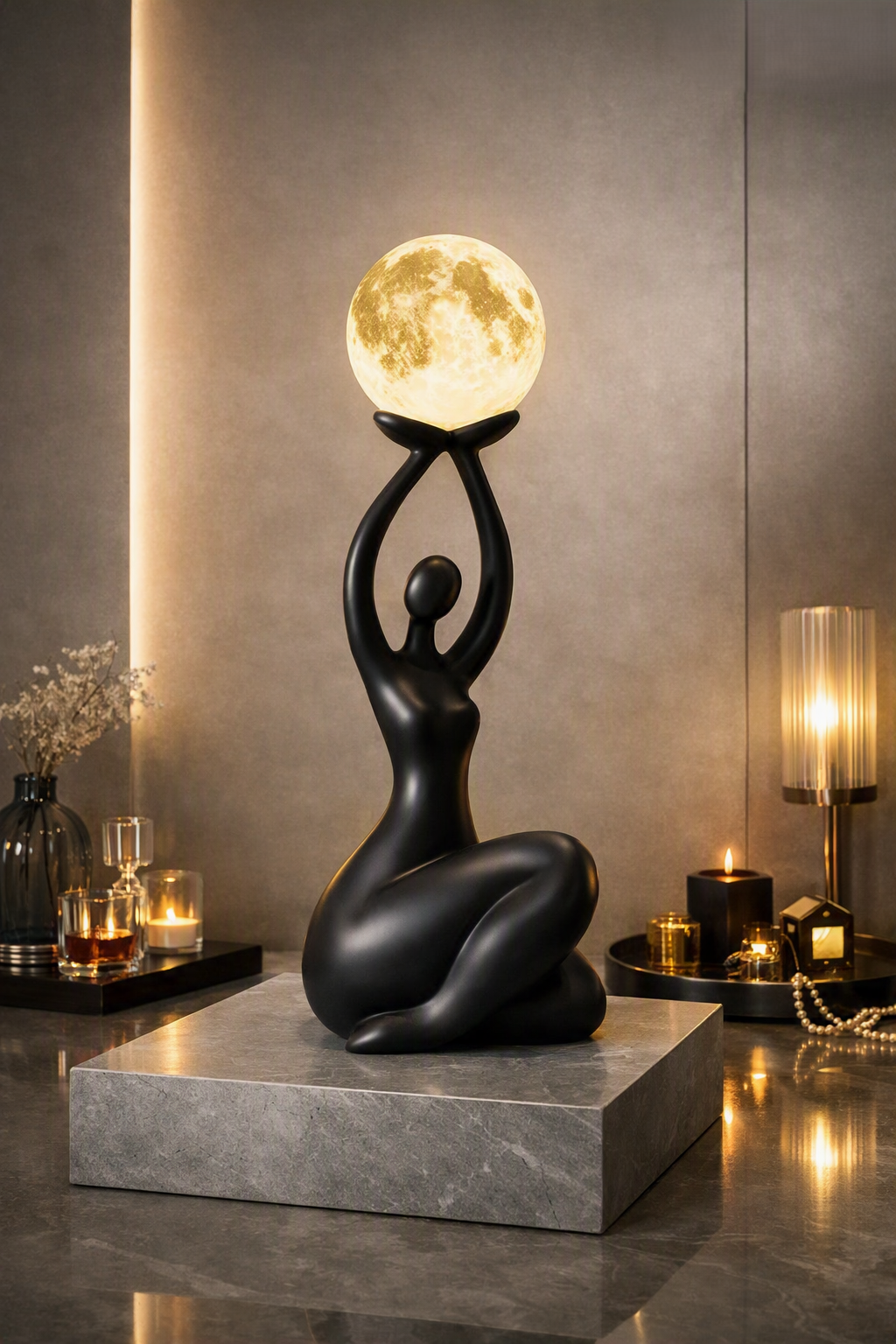 Élan Figure Sculptural Lamp | Modern Abstract Art Lighting