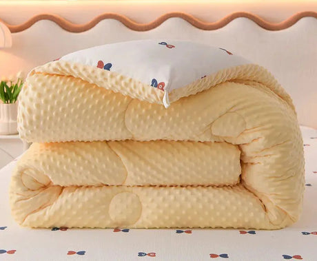 Custom Wholesale Double Sided Thickened Bean Velvet Warm Winter Quilt Soft Jacquard Silk Cotton Duvet Bedding Set for Home Hotel Julia M LifeStyles